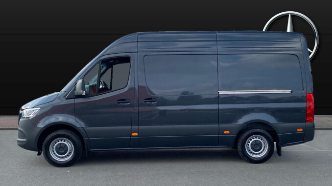 Mercedes-Benz Sprinter 315Cdi L2 Diesel Rwd 3.5t H2 Select Van - Image 5